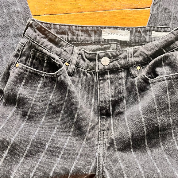 Black mom jeans with white stripes.  PAC SUN 25 mom jean denim striped goth punk - Picture 2 of 6